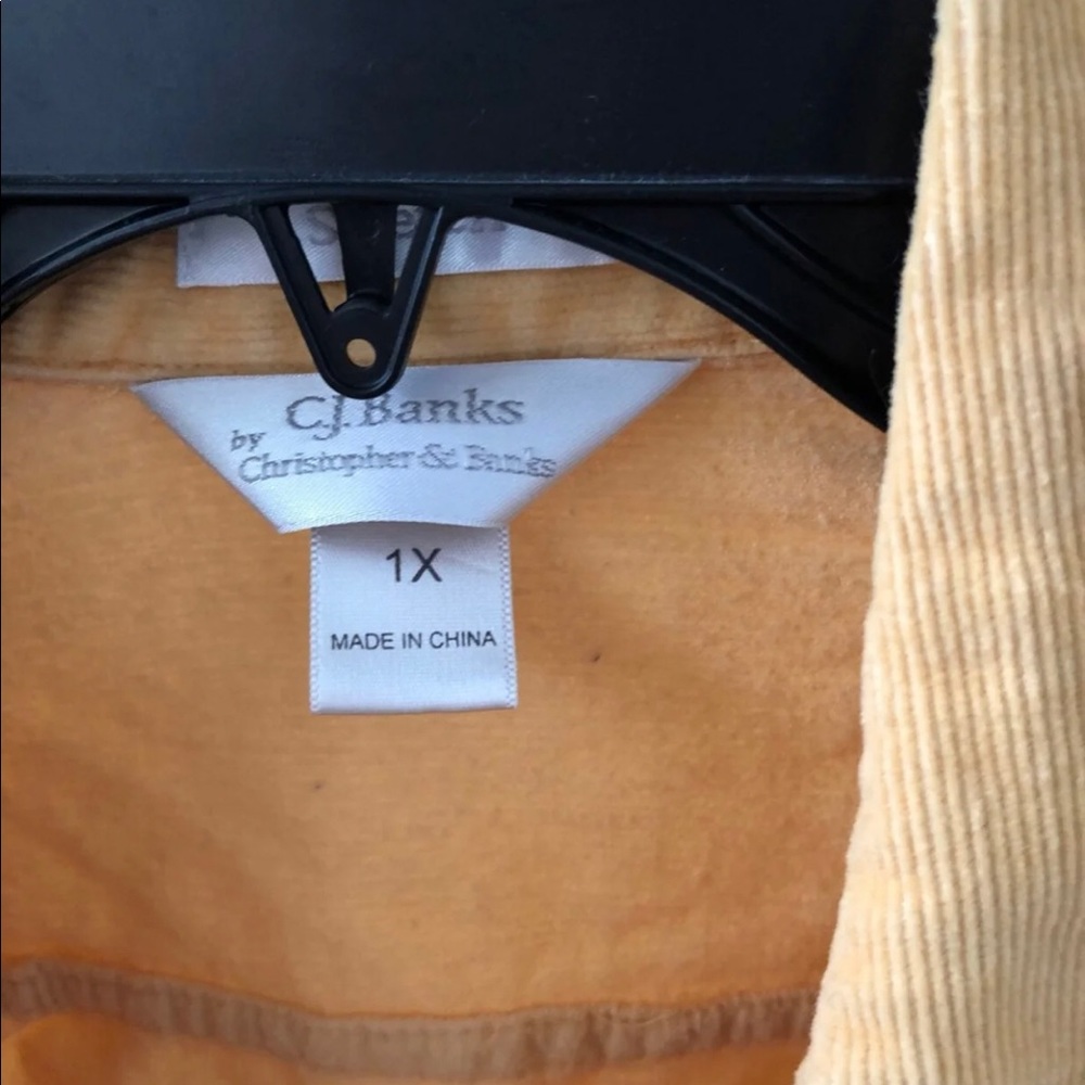 button down shirt - Picture 2 of 3